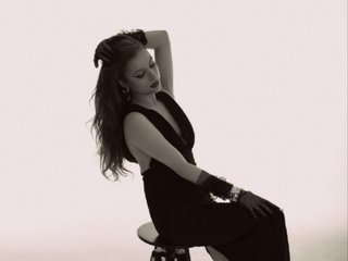 Erootiline videovestlus MarlynAnderson