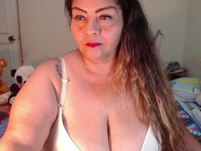 Fotod Maturextgreat #bbw #bigbelly #bigboobs #bigass #grandma #milf #gilf #latina @total 600 @sofar 600 @remain 0