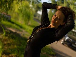 Erootiline videovestlus MayaHipnoteyes