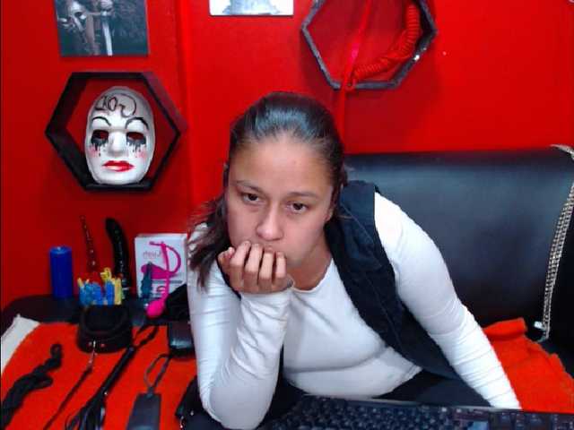 Fotod MEGANDIRTY I'm looking for unlimited slaves, come and play and show me your obedience, I challenge you