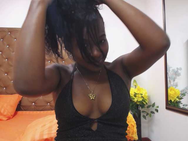 Ringhäälingupildid MelaniaTomson