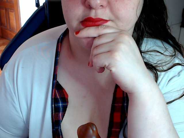 Fotod Kimberly_BBW IS MY HAPPY BRITDAY MAKE ME VIBRATE WITH TOKENS I WANT TO RUN