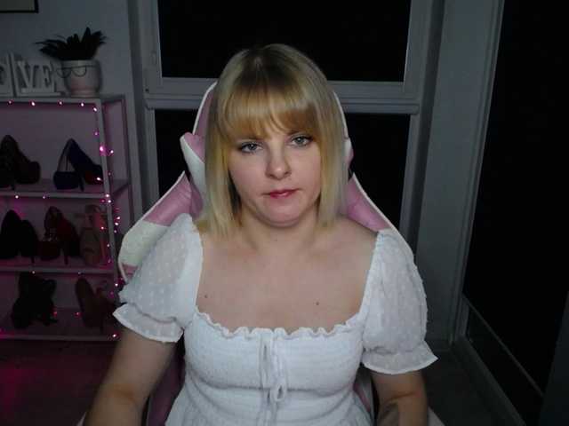 Ringhäälingupildid MelissaErotic