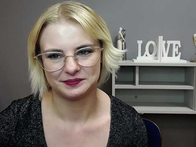 Ringhäälingupildid MelissaErotic