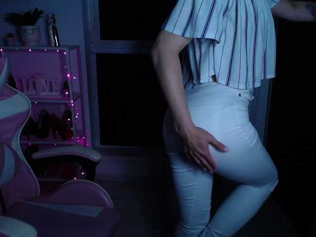 Ringhäälingupildid MelissaErotic