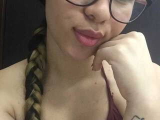 Erootiline videovestlus Melody-adams