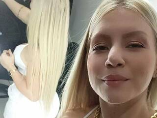 Erootiline videovestlus MercyLeon