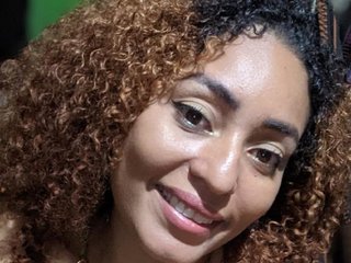 Erootiline videovestlus MIA-CLARCK