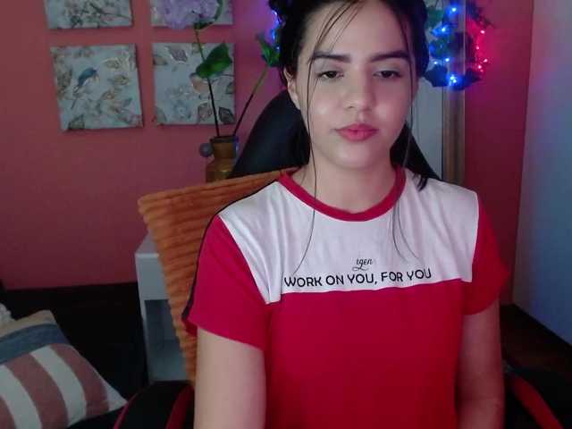 Fotod mia-collins Hi guys, thanks to all the people who support my show with tkns, I'm a Latina woman, with a huge bush in my pussy, armpits and anus, if you love natural women I know you'll like it! Please, before using my tip menu, use my Pm or write me in public