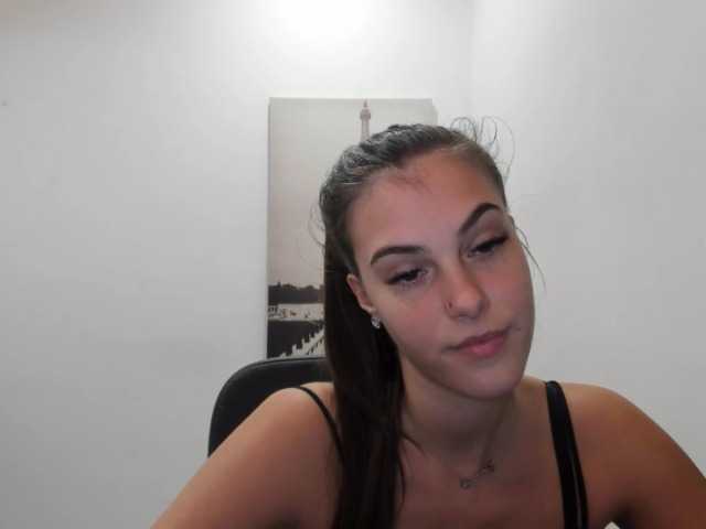 Ringhäälingupildid MiaKhalid