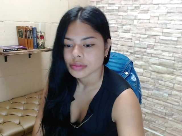 Ringhäälingupildid MiaOrtiz