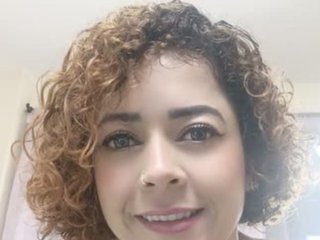 Erootiline videovestlus Mila-Moans