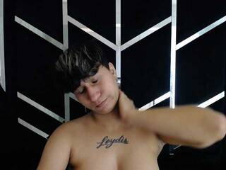 Erootiline videovestlus Milan-rs