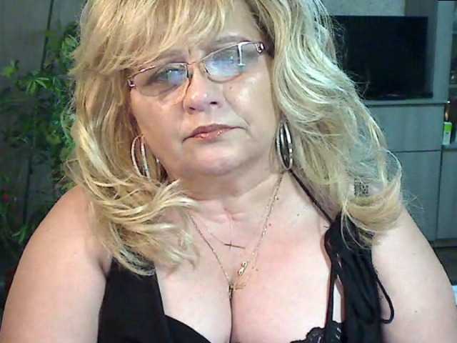 Fotod MilfKarla Hi boys, looking for a hot MILF on a wheelchair..? if you want to make me happy, come to me;)
