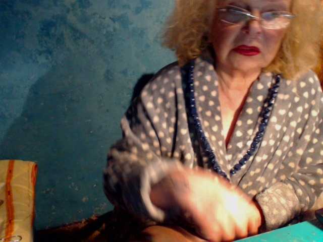 Fotod milo4ka77 boys,60+ old, i will help you cum!!!latex, gloves, fur coats ........ , chek me out ! camera 40 tocins....friends 7 tocins, private : nude mastrubate,see *****0 tok