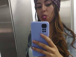 Erootiline videovestlus Milodavies