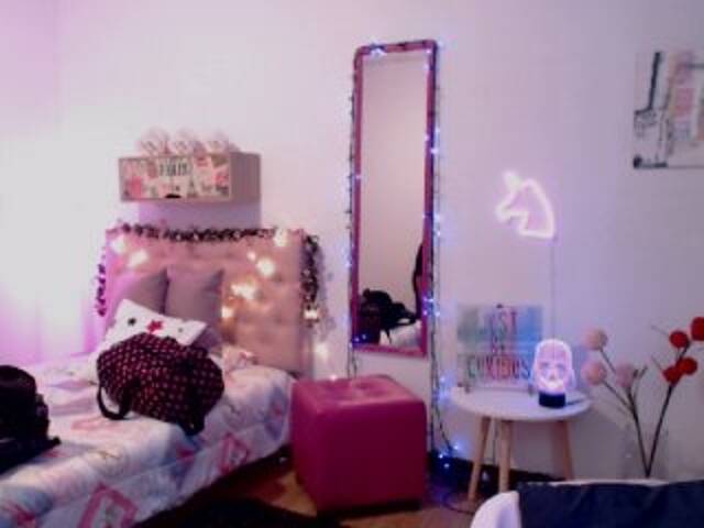 Ringhäälingupildid Miss-Bonnie