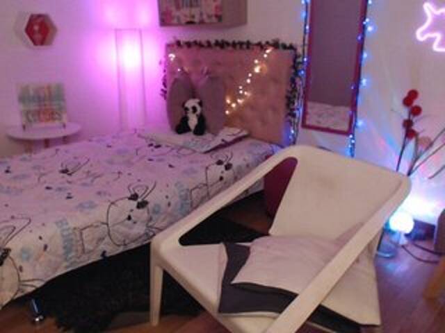 Ringhäälingupildid Miss-Bonnie