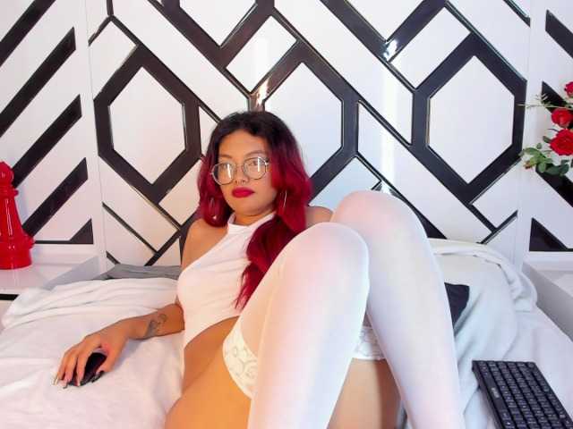 Fotod MissAlexa TGIF let's have fun with my lush, On with ultra high levels for my pleasure Check Tip Menu❤ big cum at @sofar @total