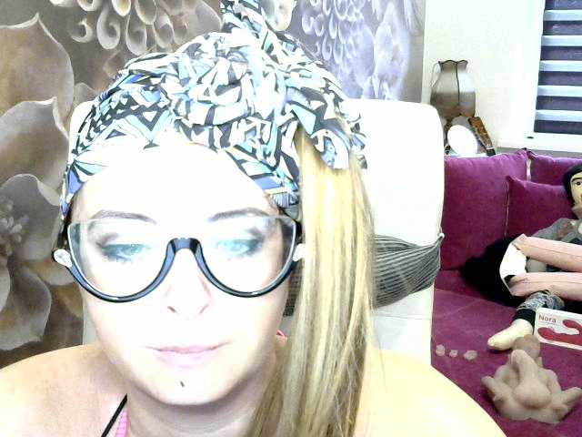 Ringhäälingupildid missboginya