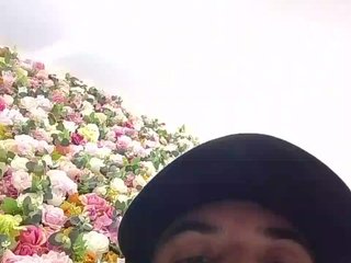 Erootiline videovestlus Mmmmmya