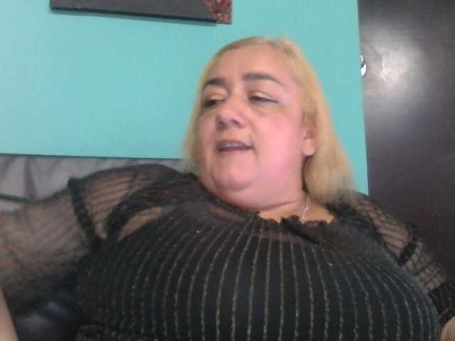 Ringhäälingupildid monalindagold