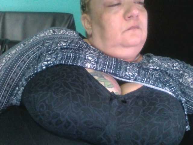 Ringhäälingupildid monalindagold