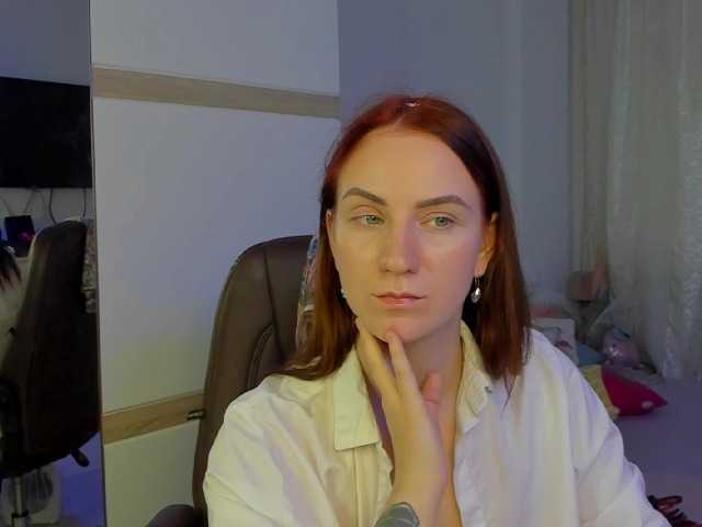 Ringhäälingupildid MonicaHoney