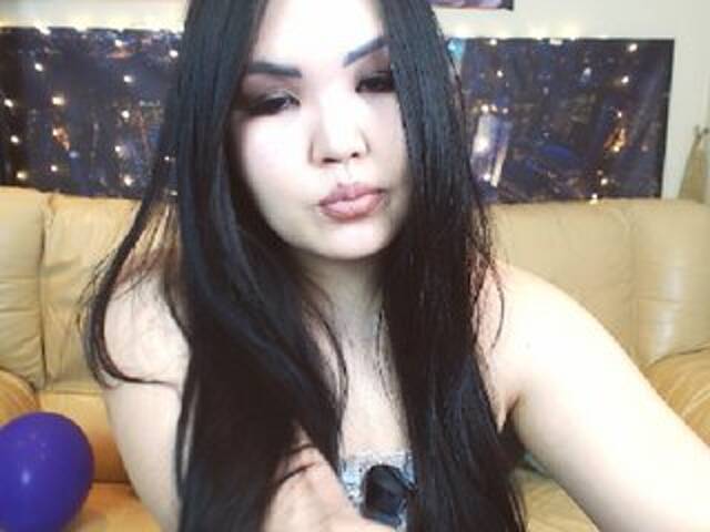 Ringhäälingupildid Monicasilly