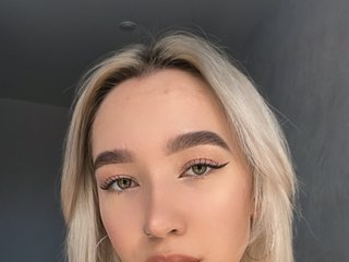 Erootiline videovestlus monicaspace