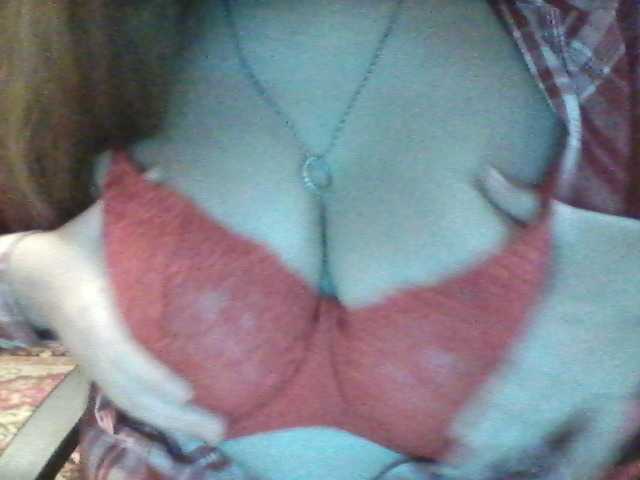 Fotod Limonadka Who want see my sexy tits? 30 tokens!
