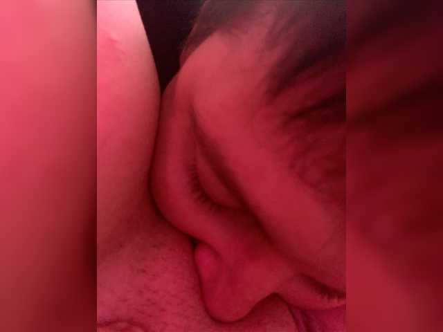 Ringhäälingupildid Naomi_Boy