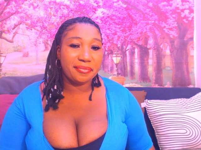 Fotod mysticeboney #bbw,bigboobs,bigass,lovensepussy.ebonyqueen..100tkns