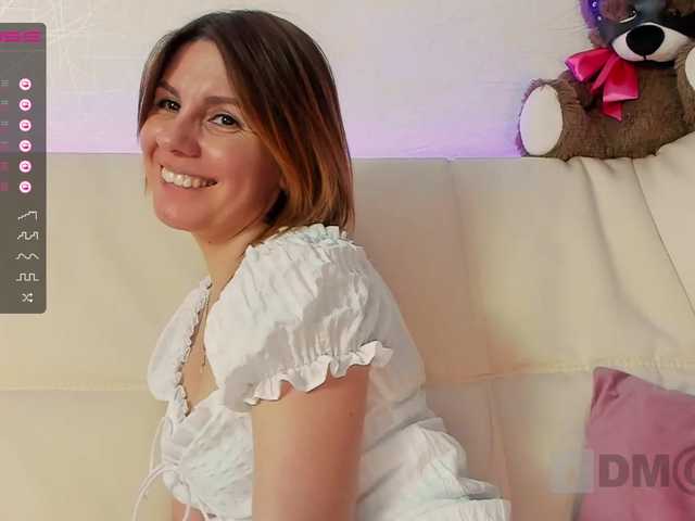 Fotod _Risha_ Hi, I'm Arisha! I undress in private, toys only in full private. Lovense: 2/10/40/100/200, special commands 102/103/104/105, random 35.