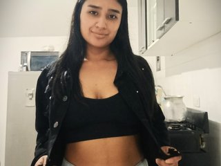 Erootiline videovestlus nahomi-evans