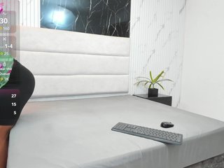 Erootiline videovestlus Naomii-Cooper