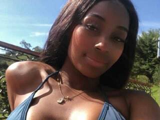 Erootiline videovestlus NAOMMII-1