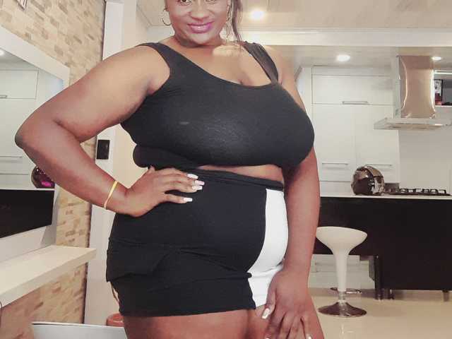 Profiili foto nasly-boobs