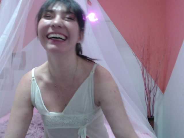 Fotod Natasha-Quinn Welcome to my room! I am new here and I would like you to accompany me and we have fun together, I hope! #New #Latina # Sexy♥