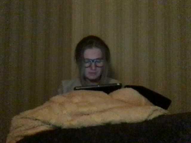 Ringhäälingupildid naturalblonde