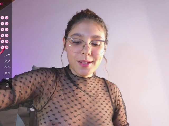 Fotod Naty-Saenz I wanna do squirt in all your face! Help me