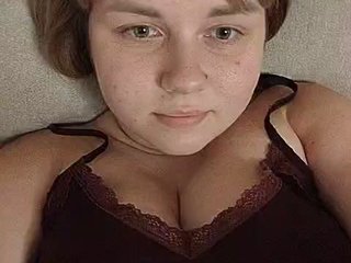 Erootiline videovestlus NaughtyTwins