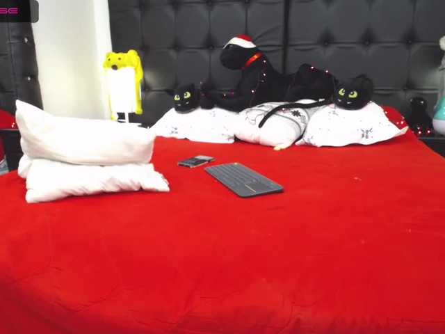 Ringhäälingupildid Nicoleex