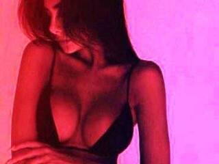 Erootiline videovestlus NiEchin