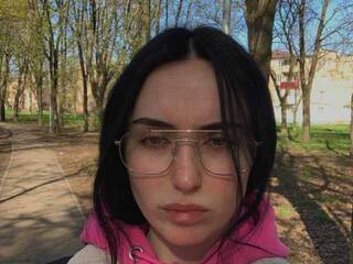 Erootiline videovestlus NikaLune