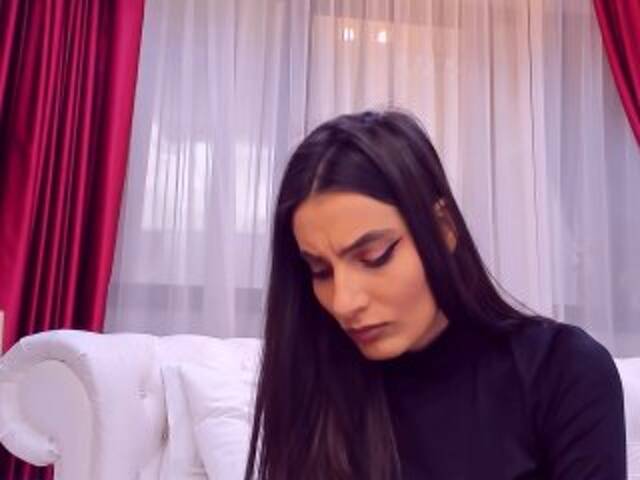 Ringhäälingupildid NinaCrystal