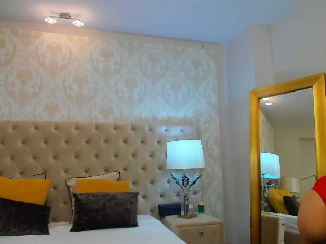 Ringhäälingupildid NinaCrystal