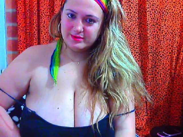 Fotod Ninphoanal69L TITS 40 TOK ASS 20 TOK STAND UP 25 SEE CAM 15 TOK NAKED 100 TOK NAKED AND DILDO 200 TOK ADD FRIEND 5 TOK