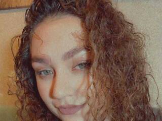 Erootiline videovestlus notamodel