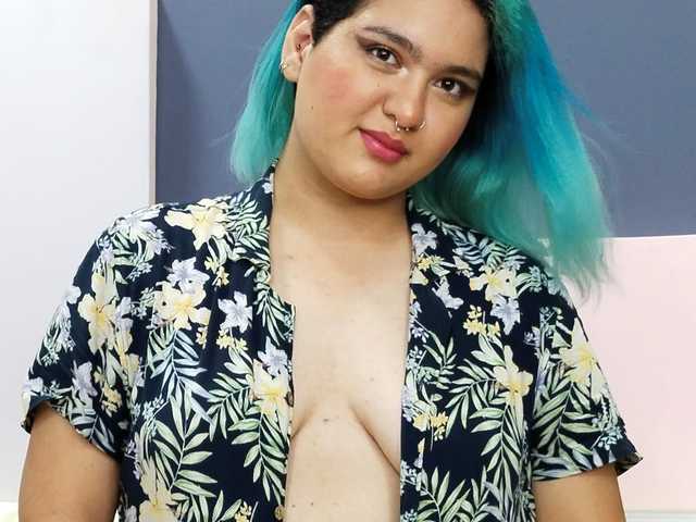 Profiili foto Nova-Thompson